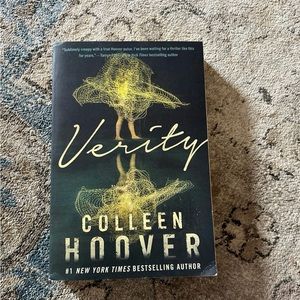 Verity by Colleen Hoover